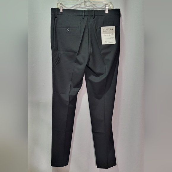 Reaction Kenneth Cole Men's NWT Black Slim Fit Pleated Dress Pants Sz 34W x 32L - Picture 10 of 12